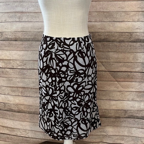 Cato Women’s Skirt Size 14 Nwot